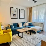 Mak Apartment - Free Parking - Balcony