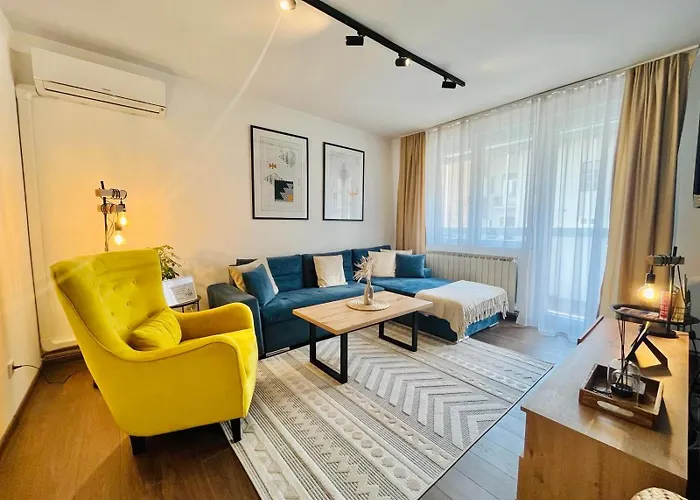 Mak Apartment - Free Parking - Balcony